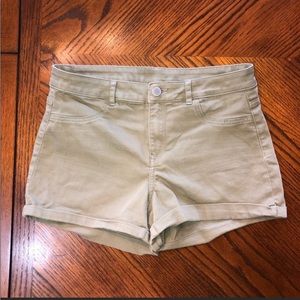 H&M green shorts size 8